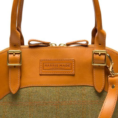 FINALFINALWhiskeyHandBagTightReducedlareditweb FINALFINALWhiskeyHandBagTightReducedlareditweb